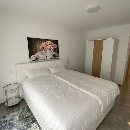 Ferienwohnung Piya 1 *
